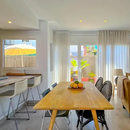 Vivalidays Greco House - בית נופש *