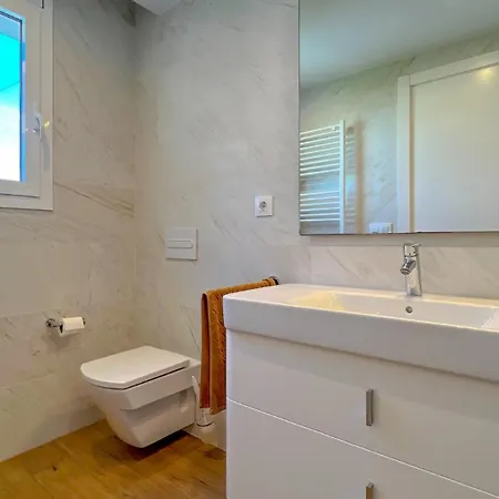 בית נופש Vivalidays Greco House - *