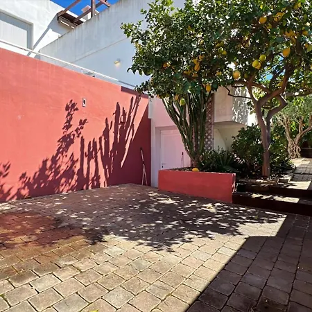 בית נופש Vivalidays Greco House - פינדה דה מר